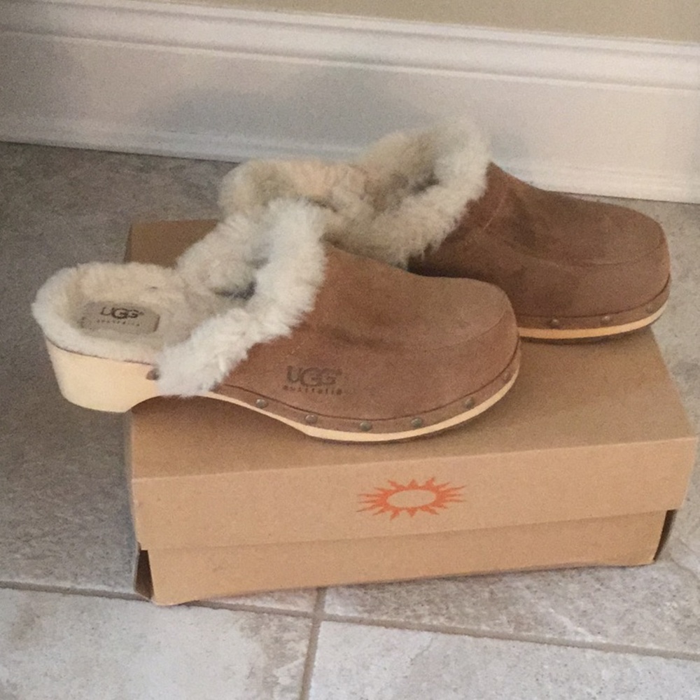Uggs clogs